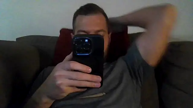 THE_CHEEKY_ALPHA Show in webcam