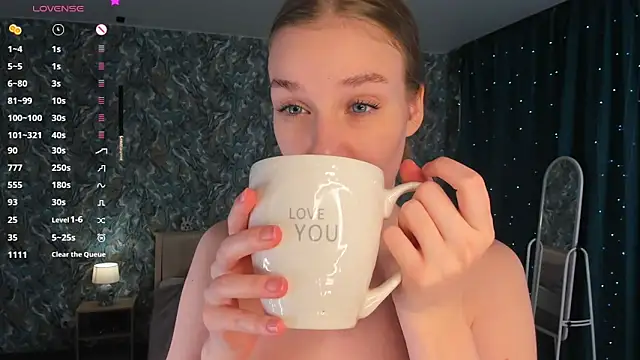 OdellaFrake 即時 XXX 聊天