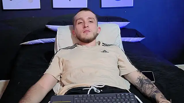 Dylanwhite23_ 现场XXX聊天