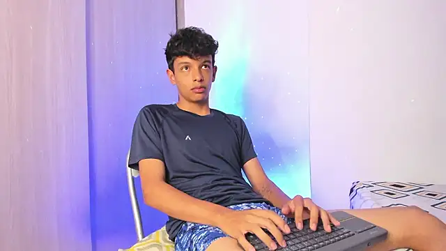 Maxfrost1 现场XXX聊天