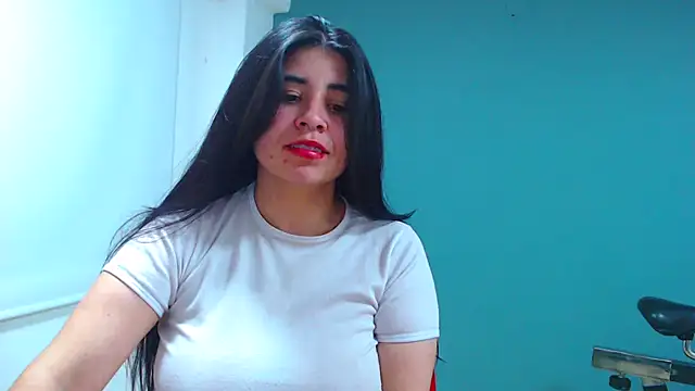 danna-_roouss Chat XXX live