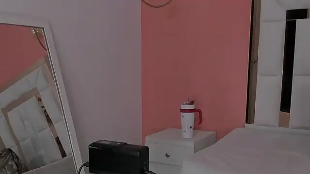 Alanna_hot3 Show Webcam