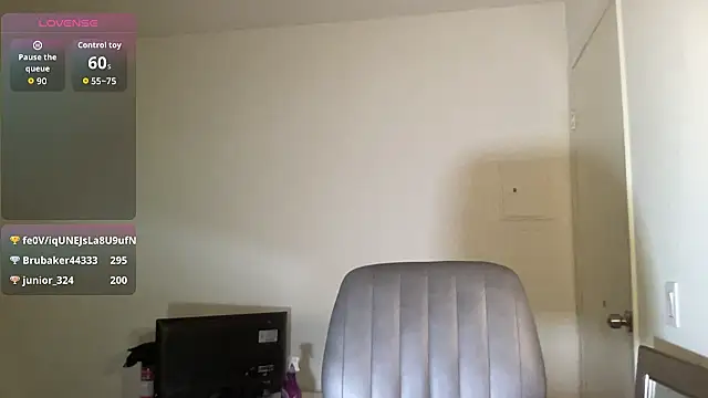 maskedgirl5005: διαδικτυακό σόου στην κάμερα