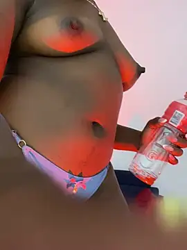 ZahhyFrequency webkamerás műsora