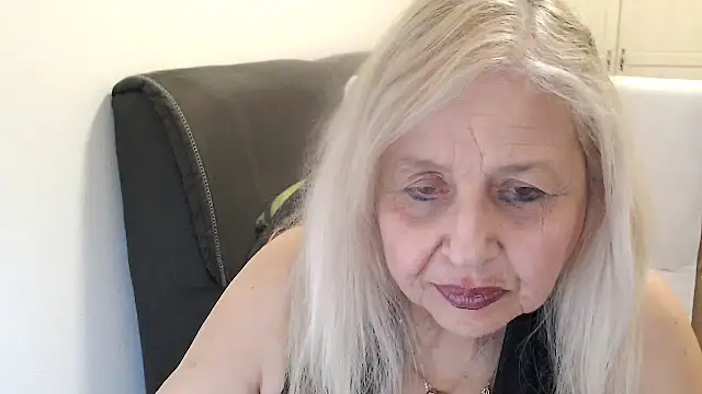 SusiLifeXXX's Live XXX Chat