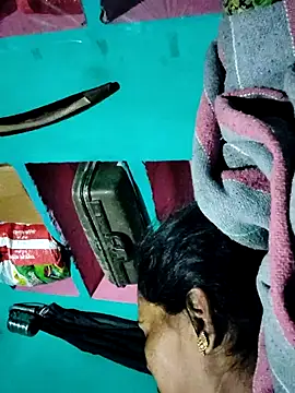 Pooja750のウェブカメラショー