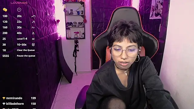 lunarichy22's Live XXX Chat