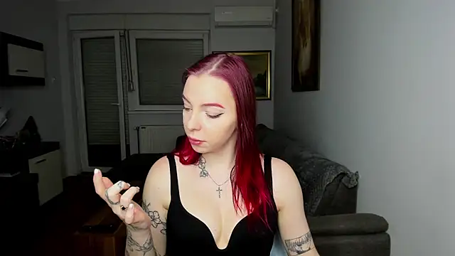 Martha_Cameron élő XXX-chatje