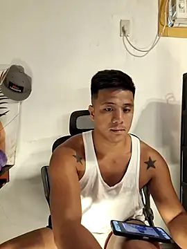 Chatroom XXX en direct de Felix_Asher