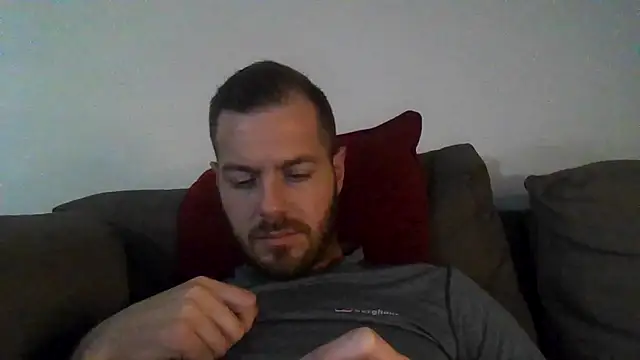 Chat XXX en directo de THE_CHEEKY_ALPHA