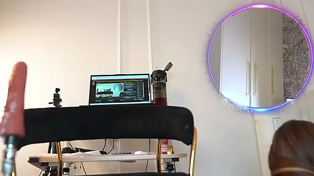 Miss69Ri99 – Naživo XXX chat