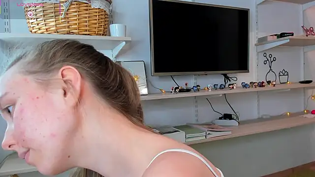 Онлайн чат XXX Peggy_Beauty