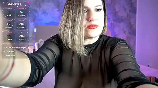 KiraRoxx Chat XXX in diretta