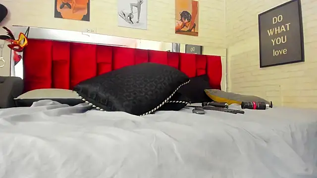 Roxahank 现场XXX聊天