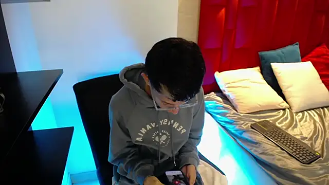 Skinny_Office: онлайн-секс-чат