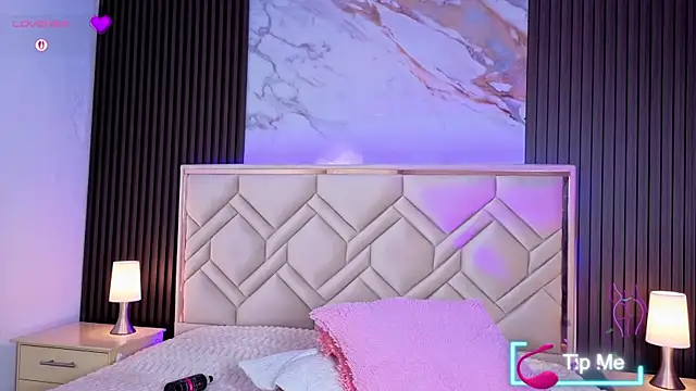 Živý XXX chat MiaaFarrel