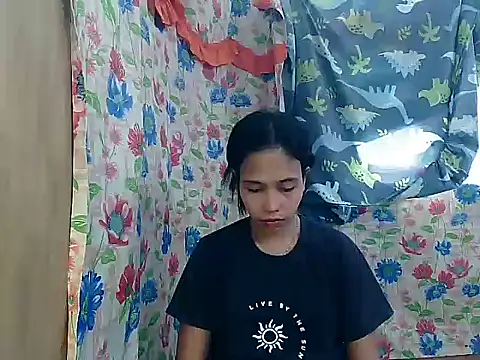 PinaySkinnyGirl Chat XXX in diretta