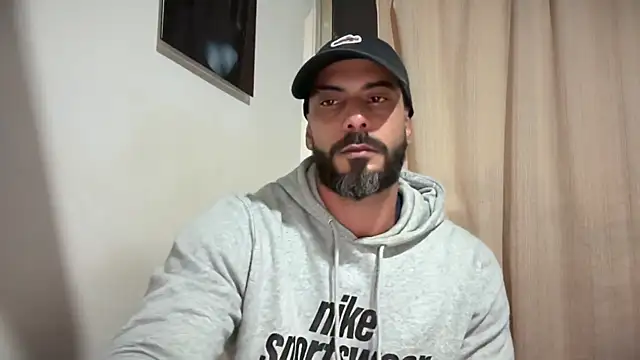 romeolovedark 即時 XXX 聊天