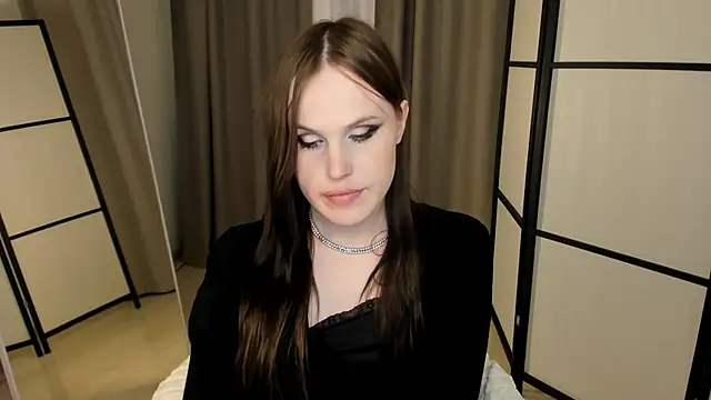 EffieMinki's Live XXX Chat