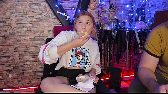 Liltildeman_moon: απευθείας συνομιλία ΧΧΧ