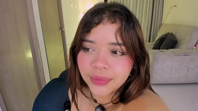 NikaVelvet1 élő XXX-chatje