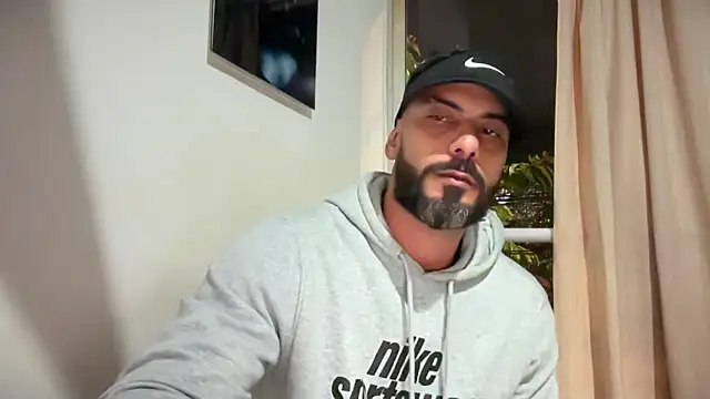 دردشة romeolovedark الجنسية المباشرة