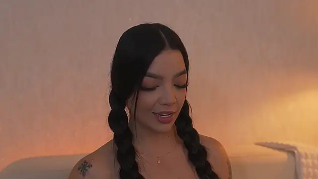 Chat XXX Live sarah_hiill