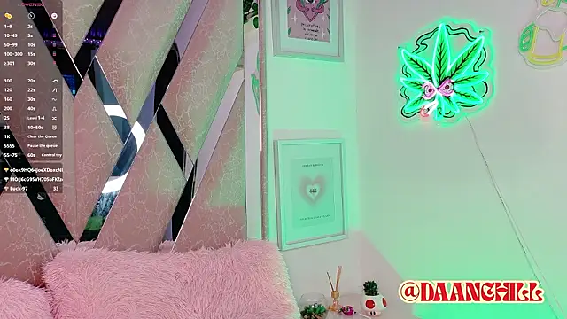 XXX chat uživo modela ScarlettRusso1