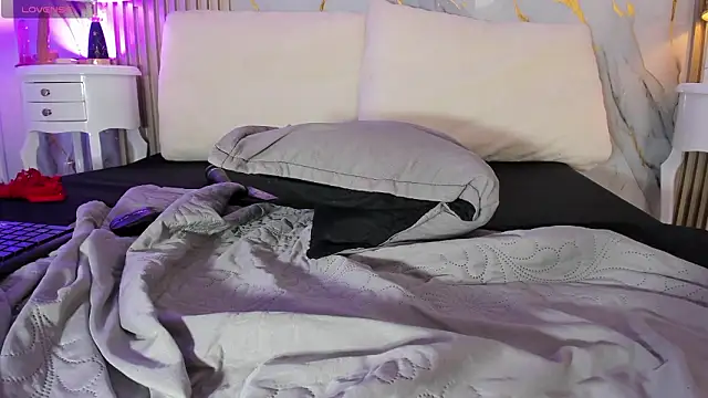 Tiifany_Baker: απευθείας συνομιλία ΧΧΧ