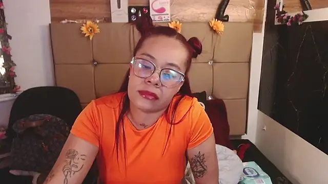 MIA__SPENCERのライブXXXチャット