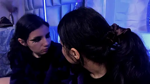 HollyPeach's Live XXX Chat