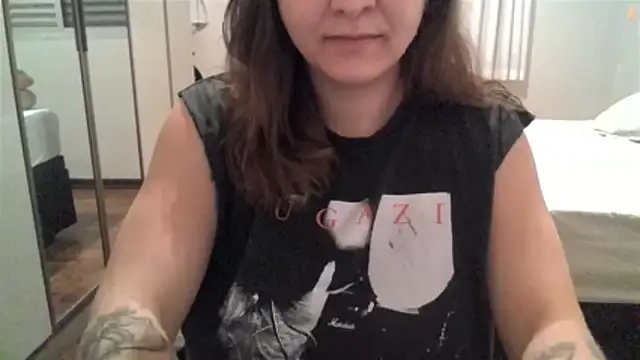 XXX chat uživo modela xxxluana