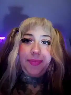 XXX chat uživo modela ciindy_ink