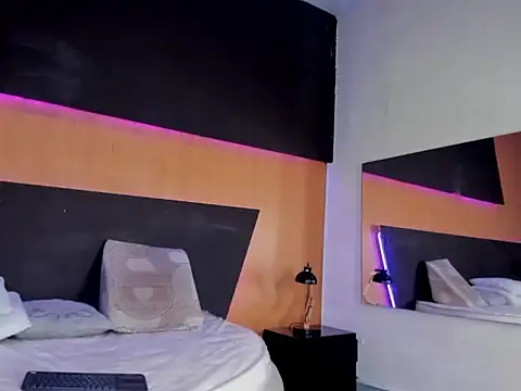 james_lee2 Live XXX Chat