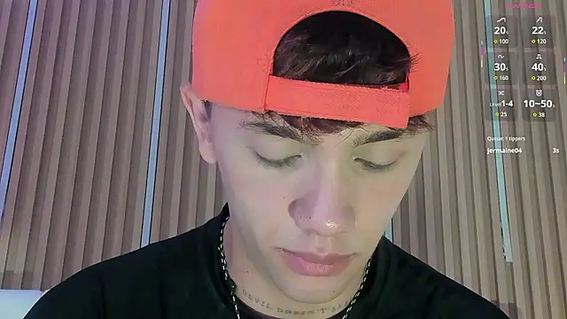 Tomy_Rox's Live XXX Chat