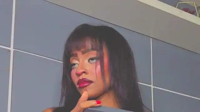 Show de Hilary-banks na webcam