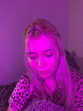 Blondie_Sofia_EssexbabeのライブXXXチャット