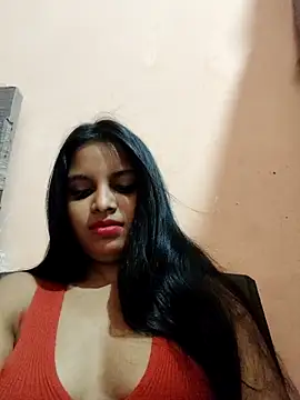 Sexy_Aaradhya Adlı Modelin Canlı XXX Sohbeti