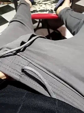 anis3g4's Live XXX Chat