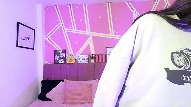 isa_bunny18's Live XXX Chat