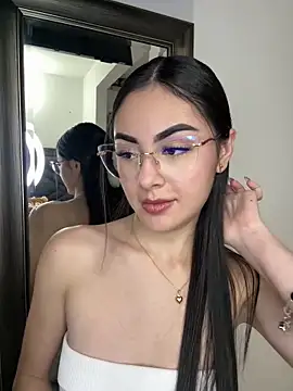 IslaCole's Live XXX Chat