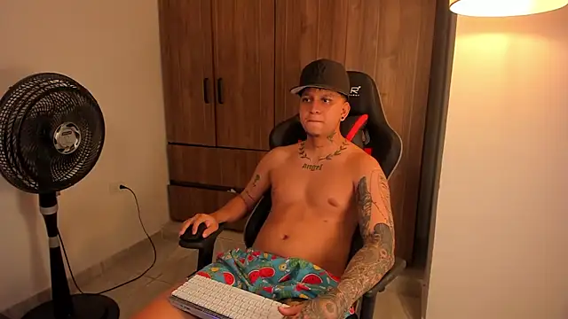 Jake_simons' Live XXX Chat