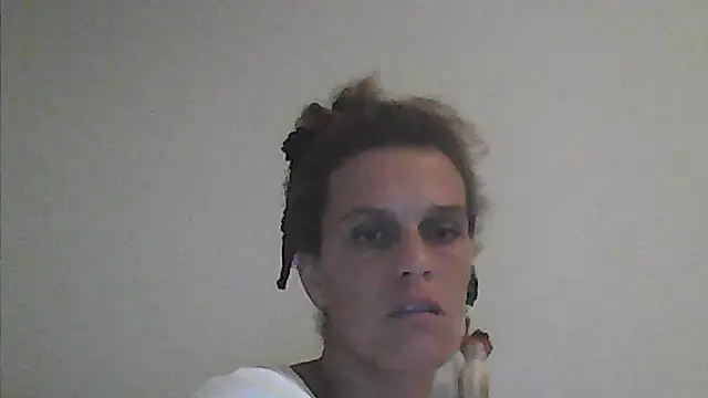 sarahkat86 লাইভ XXX চ্যাট