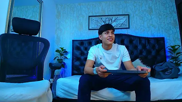 Lander_Cruz 网络视讯表演