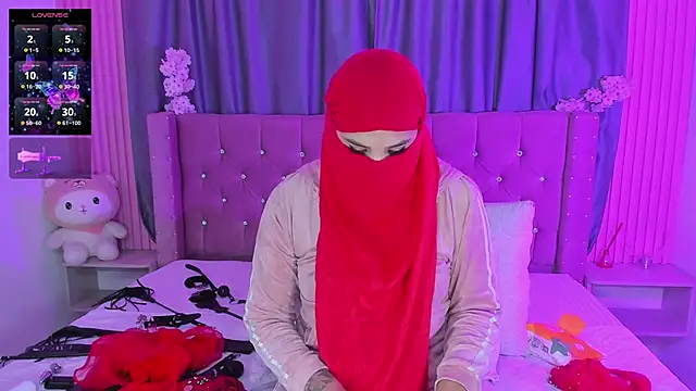 Nayla-Mouna's Webcam Show