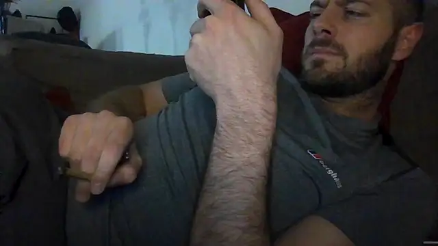 XXX chat uživo modela THE_CHEEKY_ALPHA