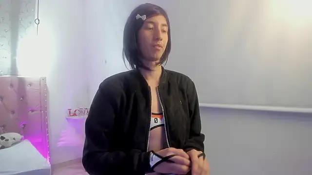 loverisu-coral élő XXX-chatje