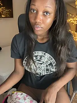 XXX chat uživo modela KellyaCute_