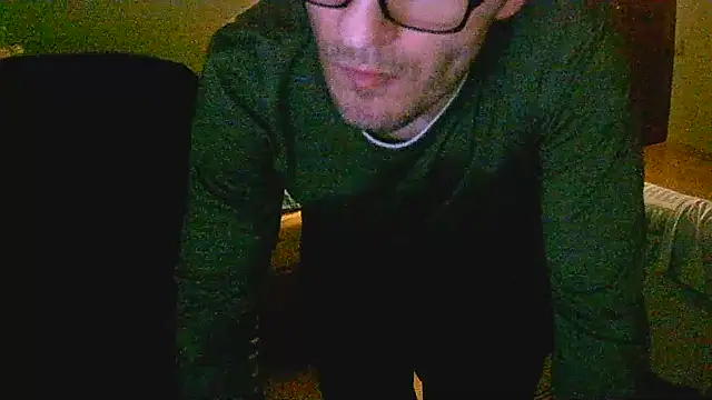 dado-hot12's Live XXX Chat