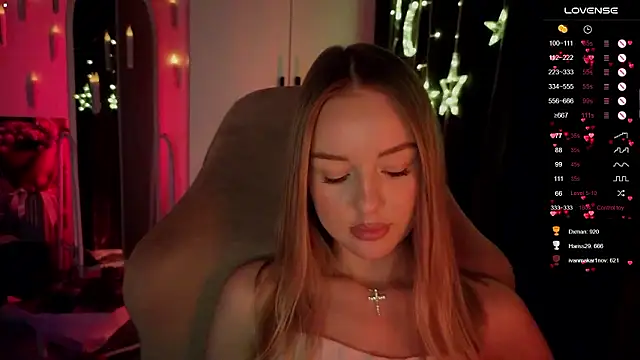 Nestyzz Adlı Modelin Canlı XXX Sohbeti